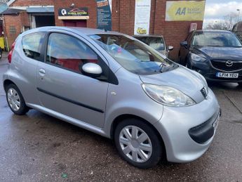 Peugeot 107 1.0 12V Urban Move Euro 4 3dr