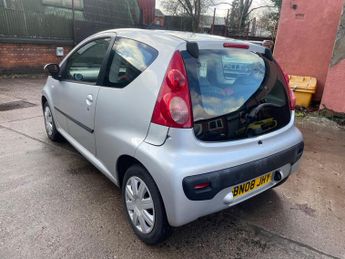 Peugeot 107 1.0 12V Urban Move Euro 4 3dr