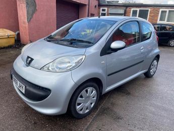 Peugeot 107 1.0 12V Urban Move Euro 4 3dr