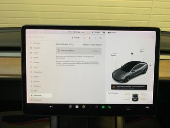 Tesla Model 3 Standard Range Plus Auto RWD 4dr
