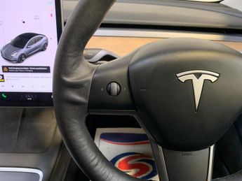 Tesla Model 3 Standard Range Plus Auto RWD 4dr