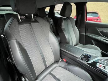 Peugeot 3008 1.6 13.2kWh Allure Premium e-EAT Euro 6 (s/s) 5dr