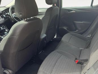 Vauxhall Astra 1.4i Turbo SRi Nav Auto Euro 6 (s/s) 5dr