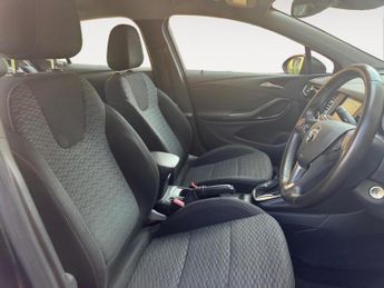 Vauxhall Astra 1.4i Turbo SRi Nav Auto Euro 6 (s/s) 5dr