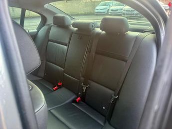 BMW 3 Series 2.0 320i SE Business Edition Euro 5 4dr