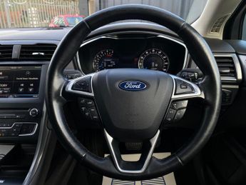 Ford Mondeo 2.0 TDCi Titanium Powershift Euro 6 (s/s) 5dr