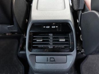 Volkswagen ID.4 Pure 52kWh Life Auto 5dr