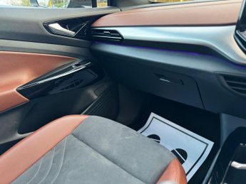 Volkswagen ID.4 Pure 52kWh Life Auto 5dr