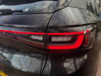 Volkswagen ID.4 Pure 52kWh Life Auto 5dr