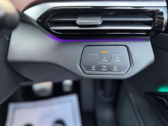 Volkswagen ID.4 Pure 52kWh Life Auto 5dr