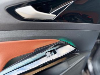 Volkswagen ID.4 Pure 52kWh Life Auto 5dr