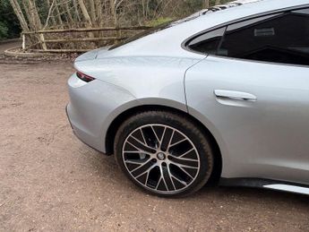 Porsche Taycan Performance Plus 93.4kWh Turbo Auto 4WD 4dr