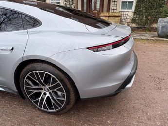 Porsche Taycan Performance Plus 93.4kWh Turbo Auto 4WD 4dr