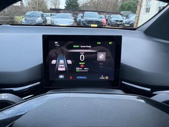 MG MG4 64kWh Trophy Long Range Auto 5dr