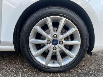 Ford Fiesta 1.0T EcoBoost Titanium Auto Euro 6 (s/s) 5dr
