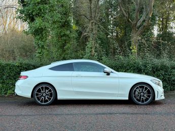 Mercedes-Benz C Class 2.0 C300d AMG Line (Premium) G-Tronic+ Euro 6 (s/s) 2dr