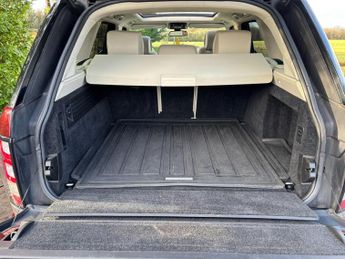 Land Rover Range Rover 4.4 SD V8 Autobiography Auto 4WD Euro 5 5dr