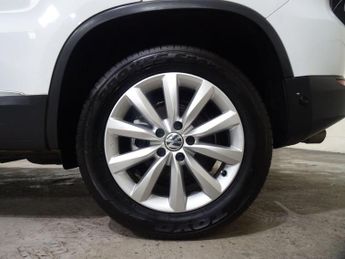 Volkswagen Tiguan 2.0 TDI BlueMotion Tech Match DSG 4WD Euro 5 (s/s) 5dr