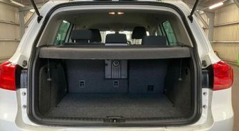 Volkswagen Tiguan 2.0 TDI BlueMotion Tech Match DSG 4WD Euro 5 (s/s) 5dr