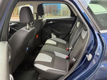 Ford Focus 1.6 Zetec Powershift Euro 5 5dr