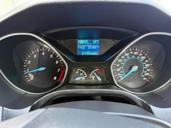 Ford Focus 1.6 Zetec Powershift Euro 5 5dr