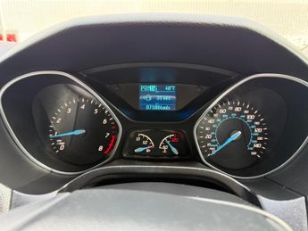 Ford Focus 1.6 Zetec Powershift Euro 5 5dr