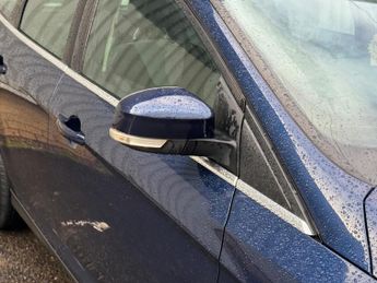 Ford Focus 1.6 Zetec Powershift Euro 5 5dr