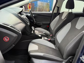Ford Focus 1.6 Zetec Powershift Euro 5 5dr