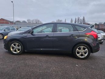 Ford Focus 1.6 Zetec Powershift Euro 5 5dr