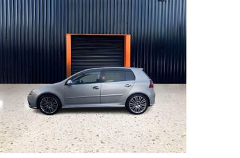 Volkswagen Golf 3.2 V6 R32 DSG 4Motion 5dr