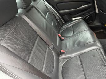 Jaguar XJ 2.7 TDVi Sport Premium 4dr