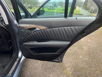 Mercedes-Benz E Class 3.0 E280 CDI Avantgarde G-Tronic 4dr