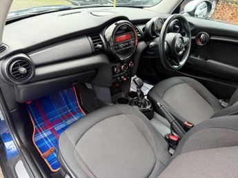 MINI Hatch 1.5 Cooper Hatchback 3dr Petrol Auto Euro 6 (s/s) (136 ps)