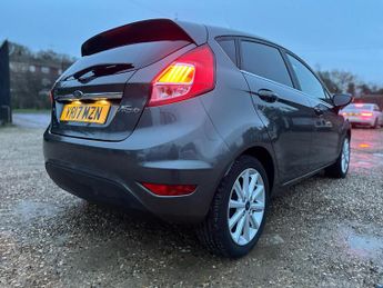 Ford Fiesta 1.0T EcoBoost Titanium Powershift Euro 6 5dr