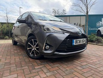 Toyota Yaris 1.5 VVT-h Icon Tech E-CVT Euro 6 (s/s) 5dr