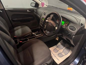 Ford Focus 1.6 Sport 5dr