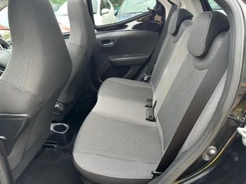 Toyota AYGO 1.0 VVT-i x-trend x-shift Euro 6 5dr (Safety Sense)