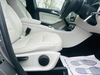 Mercedes-Benz B Class 1.8 B200 CDI Sport MPV 5dr Diesel 7G-DCT Euro 5 (s/s) (136 ps)