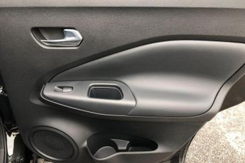 Nissan Juke 1.6 Hybrid N-Connecta 5dr Auto