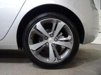 Peugeot 308 1.2 PureTech Allure Auto Euro 6 (s/s) 5dr