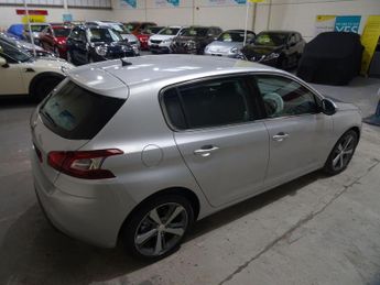 Peugeot 308 1.2 PureTech Allure Auto Euro 6 (s/s) 5dr