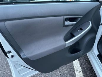 Toyota Prius 1.8 VVT-h T3 CVT Euro 5 (s/s) 5dr