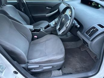 Toyota Prius 1.8 VVT-h T3 CVT Euro 5 (s/s) 5dr