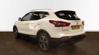 Nissan Qashqai 1.2 DIG-T N-Connecta XTRON Euro 6 (s/s) 5dr