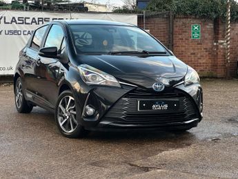 Toyota Yaris 1.5 VVT-h Y20 Bi-tone E-CVT Euro 6 (s/s) 5dr