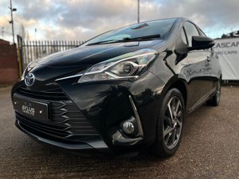 Toyota Yaris 1.5 VVT-h Y20 Bi-tone E-CVT Euro 6 (s/s) 5dr