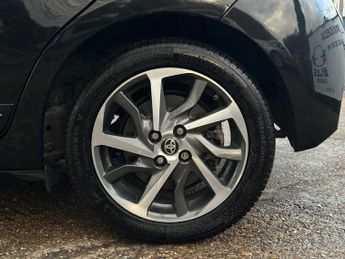 Toyota Yaris 1.5 VVT-h Y20 Bi-tone E-CVT Euro 6 (s/s) 5dr