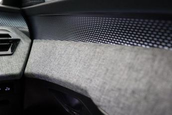Peugeot E-3008 73kWh GT Auto 5dr