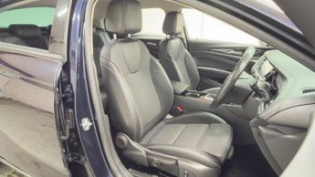 Vauxhall Insignia 1.6 Turbo D BlueInjection SRi Nav Grand Sport 5dr Diesel Automat