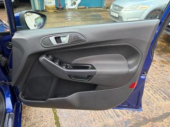Ford Fiesta 1.0T EcoBoost Titanium X Powershift Euro 5 5dr